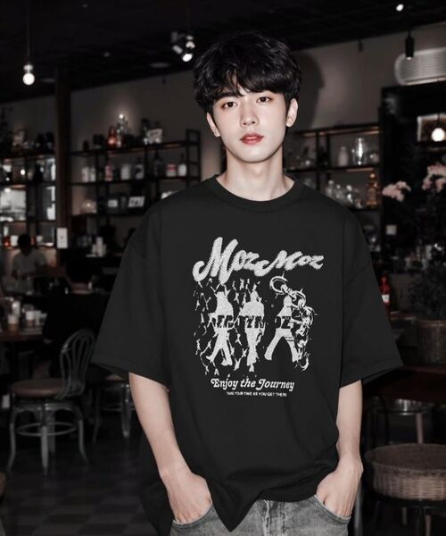 MOZMOZ（モズモズ）の「ウォーキングモズ オーバーサイズ ピグメント 半袖Tシャツ ブラック（Tシャツ/カットソー・レディース・その他・M/XL/XXL）」の7枚目の写真