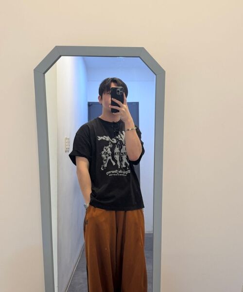 MOZMOZ（モズモズ）の「ウォーキングモズ オーバーサイズ ピグメント 半袖Tシャツ ブラック（Tシャツ/カットソー・レディース・その他・M/XL/XXL）」の12枚目の写真