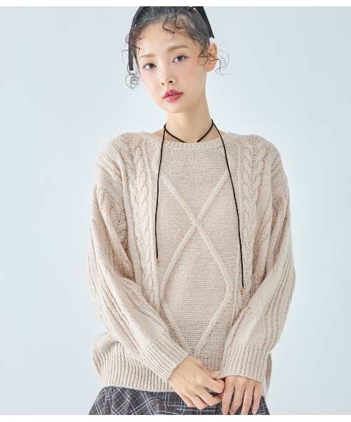 PEACH JOHN（ピーチジョン）の「モヘヤ調ケーブルニット（ニット/セーター・レディース・ネイビー/ピンク/グレイッシュベージュ・ONE SIZE）」の2枚目の写真