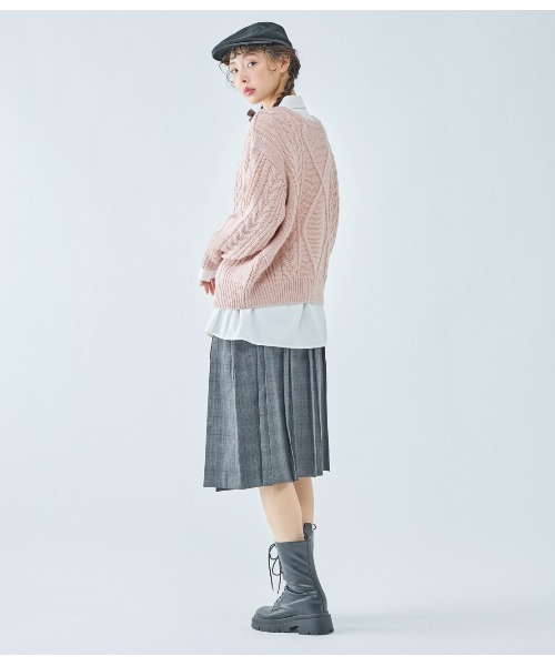 PEACH JOHN（ピーチジョン）の「モヘヤ調ケーブルニット（ニット/セーター・レディース・ネイビー/ピンク/グレイッシュベージュ・ONE SIZE）」の7枚目の写真