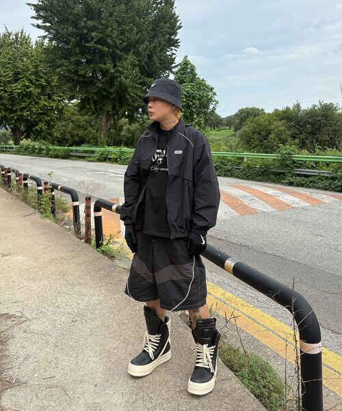 GRAYBLVD(グレイブラバット)の「バスツパイピングウィンドブレーカー (ブラック)(ナイロンジャケット・レディース・その他・MEDIUM/LARGE)」の13枚目の写真