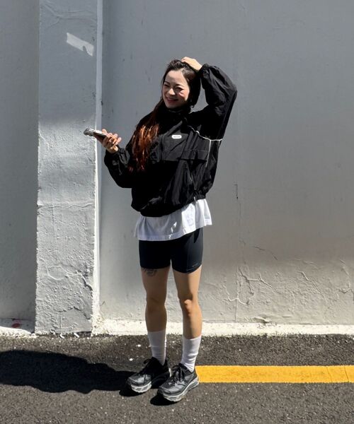 GRAYBLVD(グレイブラバット)の「バスツパイピングウィンドブレーカー (ブラック)(ナイロンジャケット・レディース・その他・MEDIUM/LARGE)」の9枚目の写真