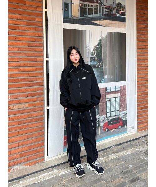 GRAYBLVD(グレイブラバット)の「バスツパイピングウィンドブレーカー (ブラック)(ナイロンジャケット・レディース・その他・MEDIUM/LARGE)」の2枚目の写真