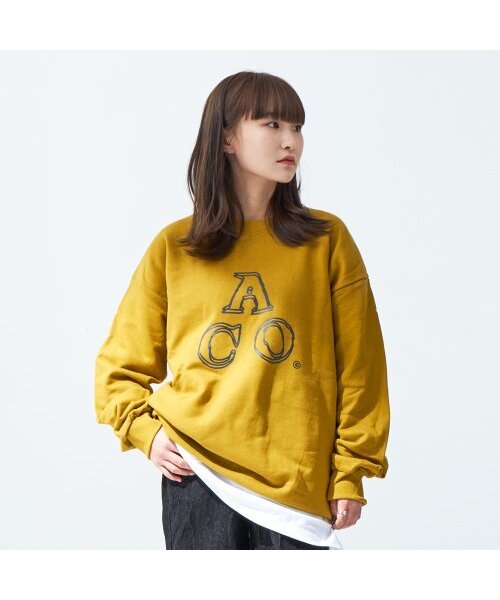 APOSTROPHE COMMA(アポストロフィコンマ)の「ACOロゴスウェットシャツ(オリーブ/チャコール)(スウェット・レディース・オリーブ・LARGE/MEDIUM)」の1枚目の写真