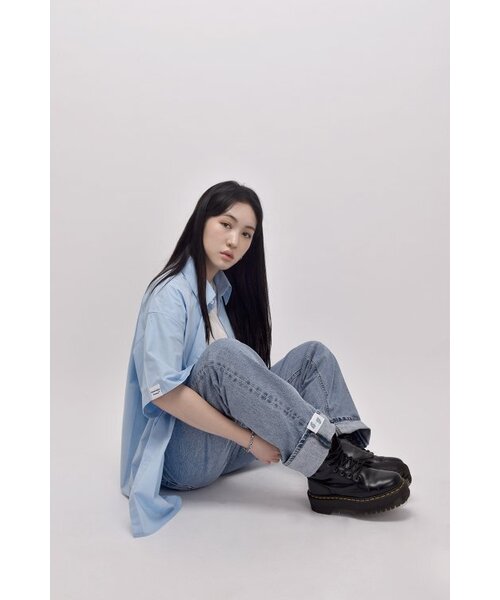 APOSTROPHE COMMA（アポストロフィコンマ）の「[ユニセックス] リバーシブルポイントラベルデニムワイドパンツ（ライトブルー）（デニムパンツ・レディース・その他・MEDIUM/SMALL/LARGE）」の3枚目の写真