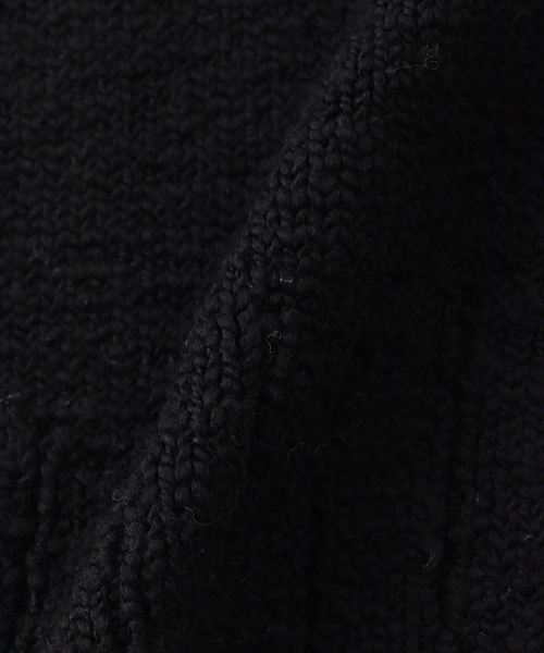 EDIFICE（エディフィス）の「ETS.MATERIAUX(マテリオ)  スラブ Vニット（ニット/セーター・メンズ・ブラック/ベージュ/キャメル・MEDIUM/LARGE）」の7枚目の写真