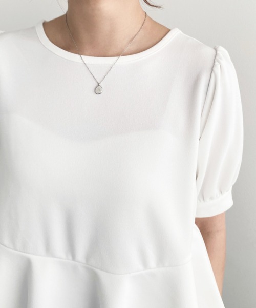 moment+（モーメントプラス）の「しわになりにくいストレッチジョーゼットパフスリーブダブルペプラムTブラウス（Tシャツ/カットソー・レディース・ネイビー/ブラック/オフホワイト・M）」の4枚目の写真