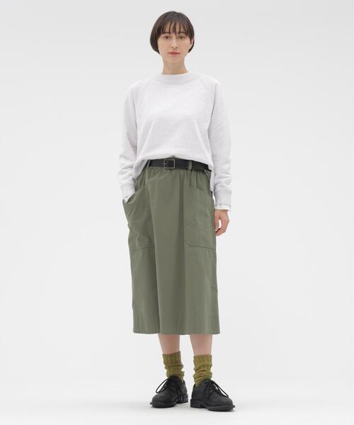 MHL.(エムエイチエル)の「SOFT COTTON LOOPBACK TOP(スウェット・レディース・ネイビー/グレー系その他・2)」の11枚目の写真