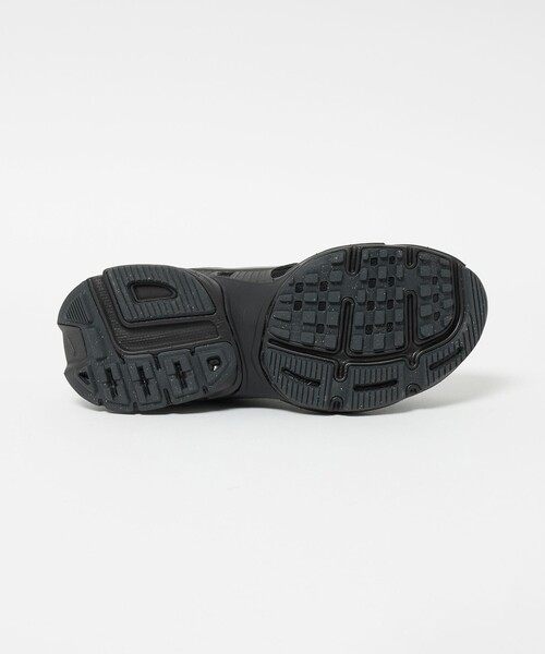 NIKE(ナイキ)の「<NIKE>V2K ラン BLK スニーカー(スニーカー・レディース・ブラック・25.5cm/25cm/22.5cm/23.5cm/23cm/24.5cm/24cm)」の6枚目の写真