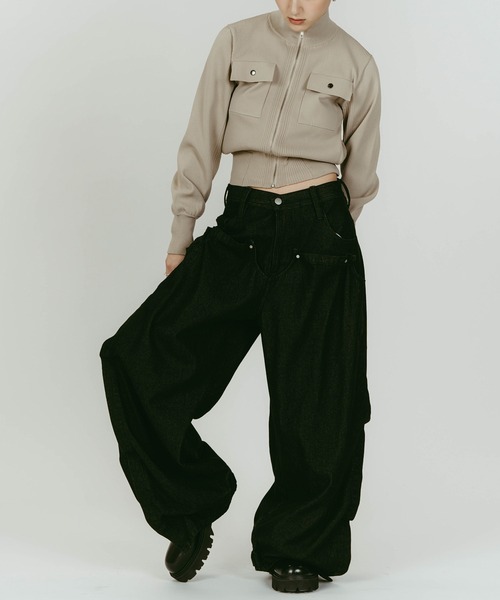 Knuth Marf(クヌースマーフ)の「【Knuth Marf】cling drape denim pants(デニムパンツ・レディース・ブラック/グレイッシュベージュ・XS/S)」の4枚目の写真