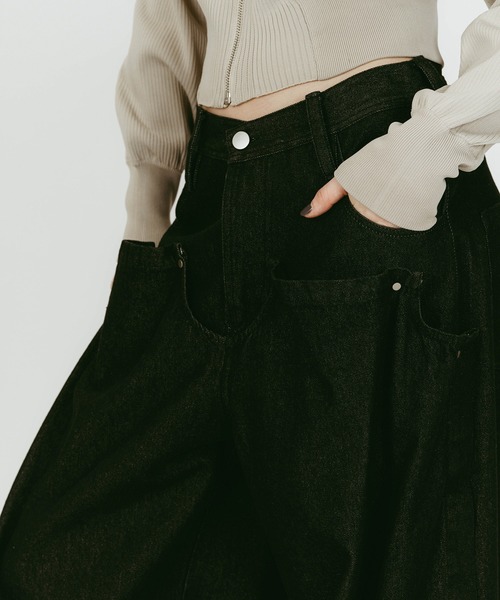 Knuth Marf(クヌースマーフ)の「【Knuth Marf】cling drape denim pants(デニムパンツ・レディース・ブラック/グレイッシュベージュ・XS/S)」の10枚目の写真