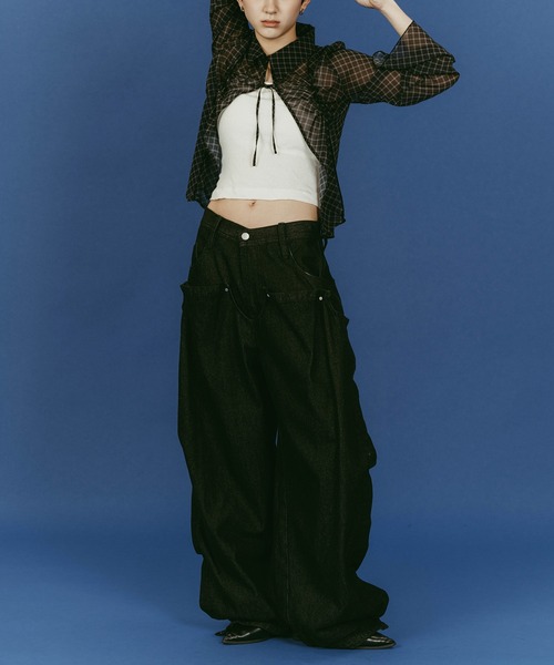 Knuth Marf(クヌースマーフ)の「【Knuth Marf】cling drape denim pants(デニムパンツ・レディース・ブラック/グレイッシュベージュ・XS/S)」の8枚目の写真