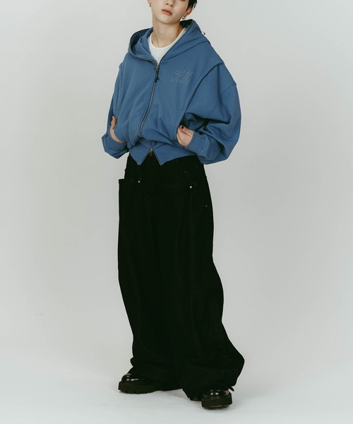 Knuth Marf(クヌースマーフ)の「【Knuth Marf】cling drape denim pants(デニムパンツ・レディース・ブラック/グレイッシュベージュ・XS/S)」の6枚目の写真