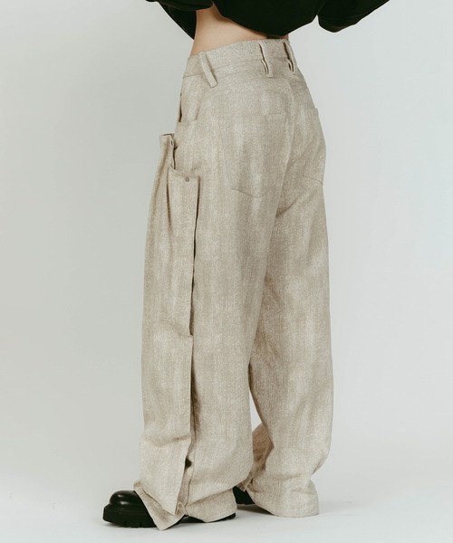Knuth Marf(クヌースマーフ)の「【Knuth Marf】cling drape denim pants(デニムパンツ・レディース・ブラック/グレイッシュベージュ・XS/S)」の15枚目の写真