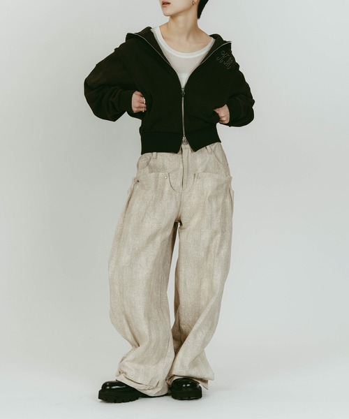 Knuth Marf(クヌースマーフ)の「【Knuth Marf】cling drape denim pants(デニムパンツ・レディース・ブラック/グレイッシュベージュ・XS/S)」の18枚目の写真
