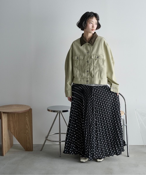 THE YOn（ザヨン）の「カーブスリーブクロップドジャケット　デニム/ツイル（デニムジャケット・レディース・セージグリーン/ライトブルー/グレイッシュベージュ/ブラック・FREE）」の9枚目の写真