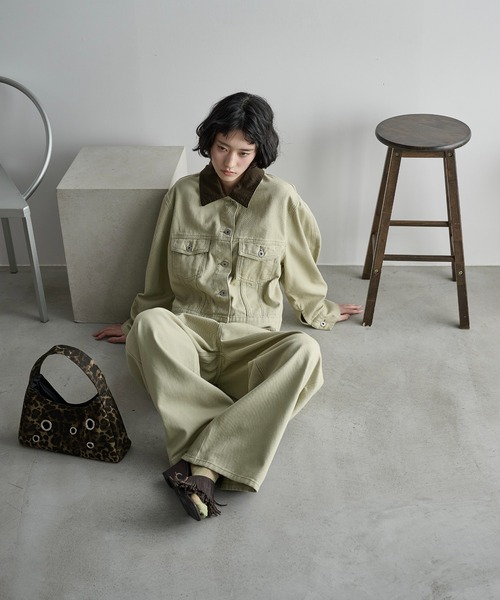 THE YOn（ザヨン）の「カーブスリーブクロップドジャケット　デニム/ツイル（デニムジャケット・レディース・セージグリーン/ライトブルー/グレイッシュベージュ/ブラック・FREE）」の16枚目の写真