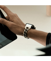 SILVERTAG（シルバータグ）の「APPLE WATCH STRAP NAST-P1406DCO アップルウォッチチェーンメタルシルバーストラップ（デジタル腕時計）」