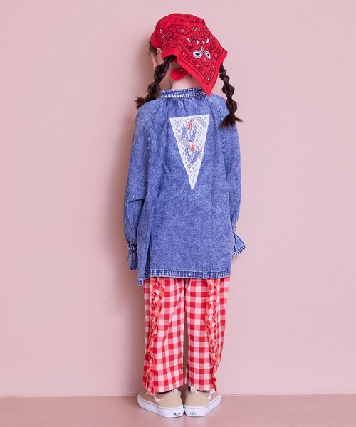 MARKEY'S（マーキーズ）の「レースポイントデニムブラウス（シャツ/ブラウス・キッズ・ライトブルー/ネイビー・150/140/120/110/100/90/130）」の14枚目の写真