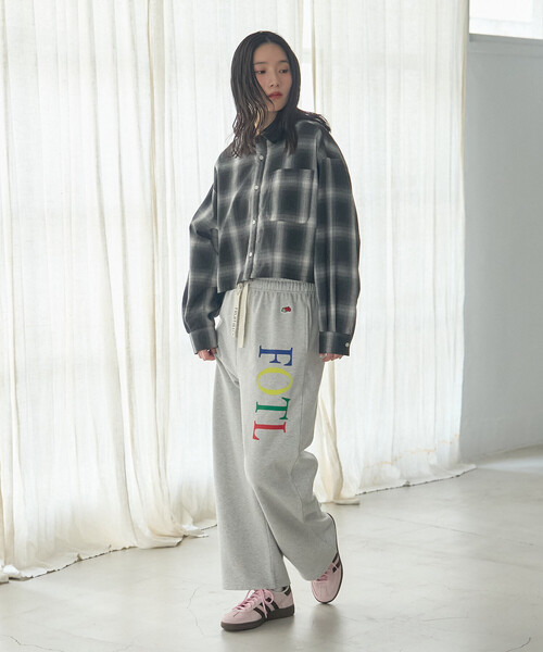 FREAK'S STORE(フリークスストア)の「オンブレ チェックシャツ/ショート丈チェックシャツ(シャツ/ブラウス・レディース・ブルー/ブラック・SMALL/MEDIUM)」の6枚目の写真