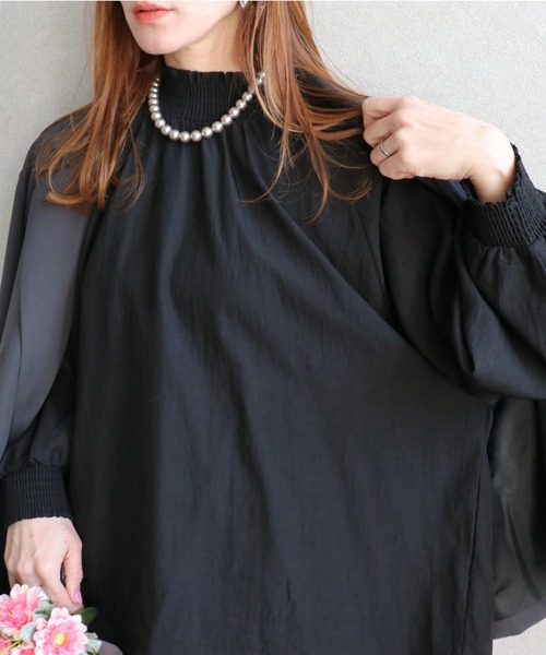 zena（ジェナ）の「シャーリングギャザードルマンシャツ（シャツ/ブラウス・レディース・ブラック/グレー系その他・FREE）」の2枚目の写真
