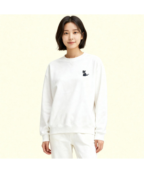 OKSTAR（オクスター）の「ハッピーニャン刺繍特厚裏毛スウェット（スウェット・レディース・ネイビー/ベージュ/オートミール/ホワイト/ダークグリーン/ライトグレー/グレー/ブルー/クリーム/ブラック/カーキ/ライトベージュ・SMALL/MEDIUM/LARGE/X-LARGE/3XL/4XL/2XL）」の14枚目の写真