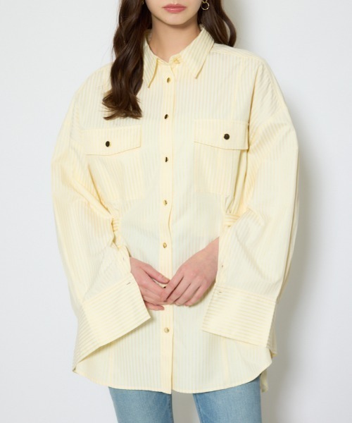 rienda(リエンダ)の「ベルトディティールビッグシャツ 春服(シャツ/ブラウス・レディース・イエロー系その他/ホワイト/ブルー系その他・FREE)」の3枚目の写真