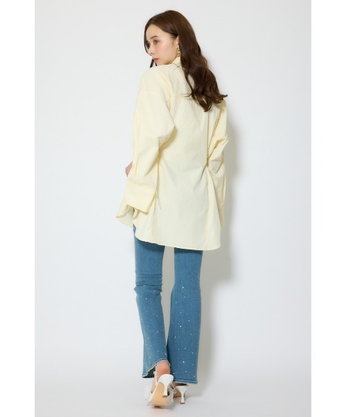 rienda(リエンダ)の「ベルトディティールビッグシャツ 春服(シャツ/ブラウス・レディース・イエロー系その他/ホワイト/ブルー系その他・FREE)」の13枚目の写真