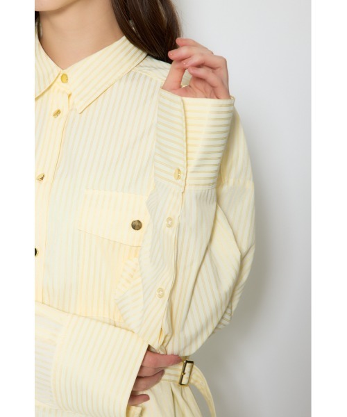 rienda(リエンダ)の「ベルトディティールビッグシャツ 春服(シャツ/ブラウス・レディース・イエロー系その他/ホワイト/ブルー系その他・FREE)」の16枚目の写真