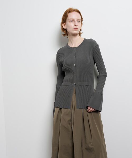 LANVIN en Bleu（ランバンオンブルー）の「リブカフスカーディガン（ニット/セーター・レディース・グレー/ブラック/イエロー・38）」の14枚目の写真