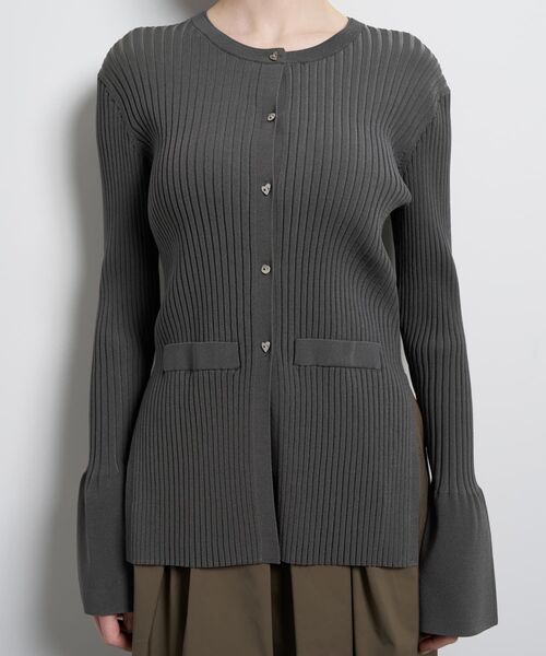 LANVIN en Bleu（ランバンオンブルー）の「リブカフスカーディガン（ニット/セーター・レディース・グレー/ブラック/イエロー・38）」の17枚目の写真