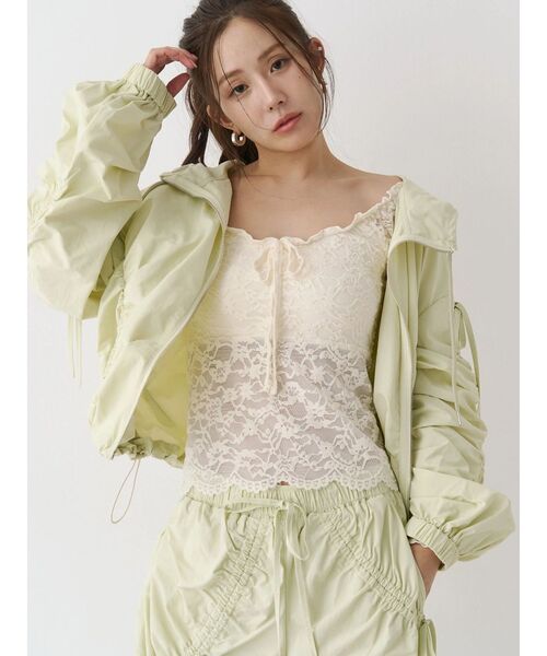 CALNAMUR（カルナムール）の「ギャザーボリュームブルゾン（ブルゾン・レディース・アイボリー/グリーン・FREE）」の10枚目の写真