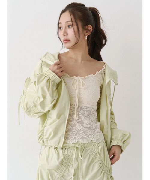 CALNAMUR（カルナムール）の「ギャザーボリュームブルゾン（ブルゾン・レディース・アイボリー/グリーン・FREE）」の11枚目の写真