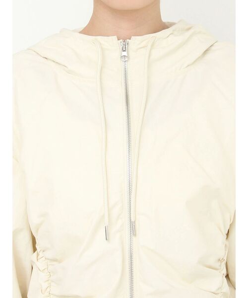 CALNAMUR（カルナムール）の「ギャザーボリュームブルゾン（ブルゾン・レディース・アイボリー/グリーン・FREE）」の22枚目の写真