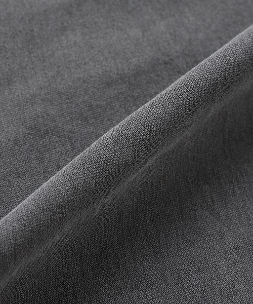 JOURNAL STANDARD（ジャーナルスタンダード）の「OE バック ピグメント ヘンリー ネック ロンT（Tシャツ/カットソー・メンズ・ブラック系その他/サックスブルー/ホワイト/レッド・MEDIUM/LARGE）」の5枚目の写真