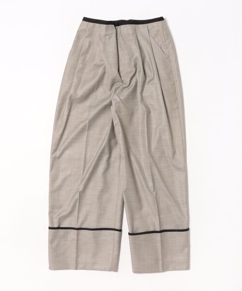 MANOF（マノフ）の「MANOF SKIRT LAYERED WIDE PANTS（その他パンツ・レディース・ベージュ/ブラック・SMALL/MEDIUM）」の12枚目の写真