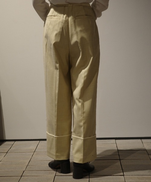 MANOF（マノフ）の「MANOF SKIRT LAYERED WIDE PANTS（その他パンツ・レディース・ベージュ/ブラック・SMALL/MEDIUM）」の5枚目の写真