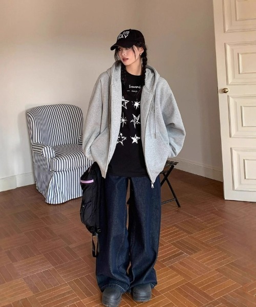 Ritzy(リッツィー)の「スタープリントオーバーサイズ Tシャツ(Tシャツ/カットソー・レディース・ブラック・L/M)」の3枚目の写真