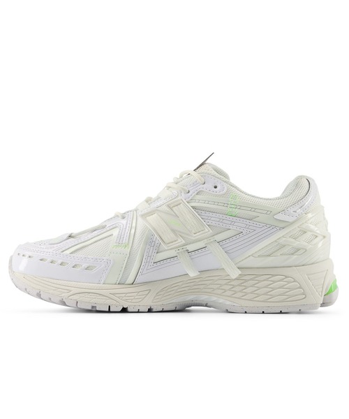 NEW BALANCE(ニューバランス)の「NEW BALANCE U1906AE(スニーカー・メンズ・ホワイト・26.5cm/27cm/27.5cm)」の1枚目の写真