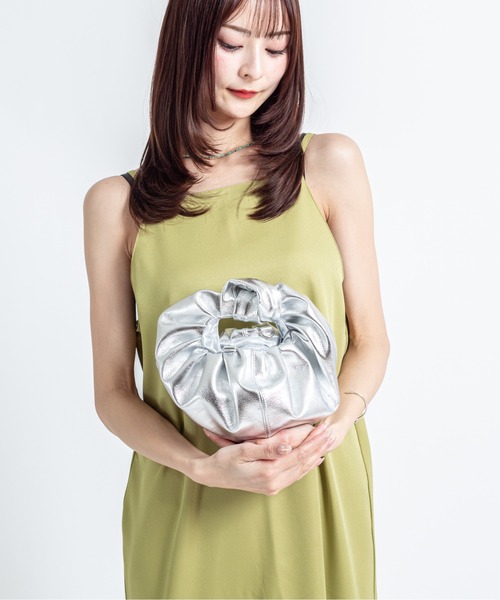 HELOYSE（エロイーズ）の「【HELOYSE/エロイーズ】ハンドバッグ　ショルダーバッグ　croissant shoulder leather mini（ショルダーバッグ・レディース・シルバー/ブラック・FREE）」の20枚目の写真