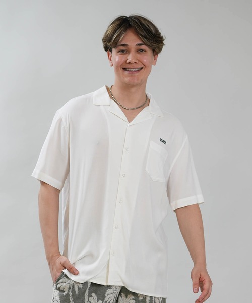 RVCA(ルーカ)の「RVCA/ルーカ メンズ 半袖シャツ IRON ON SH BG041121(シャツ/ブラウス・メンズ・ブラック×ホワイト/ホワイト・M/L)」の3枚目の写真