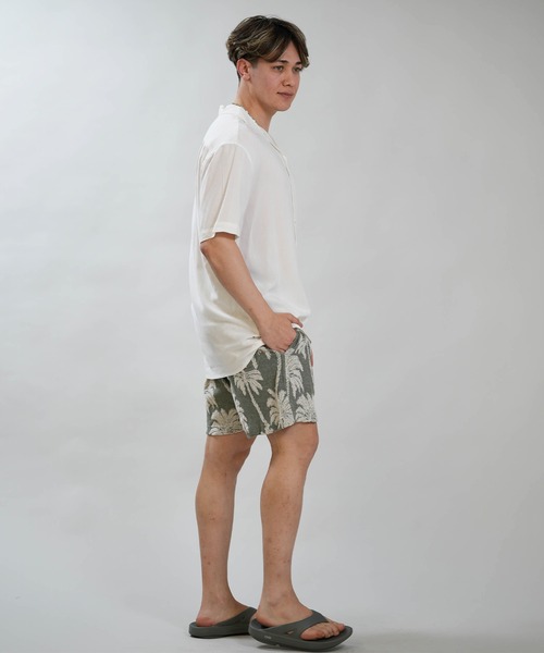 RVCA(ルーカ)の「RVCA/ルーカ メンズ 半袖シャツ IRON ON SH BG041121(シャツ/ブラウス・メンズ・ブラック×ホワイト/ホワイト・M/L)」の7枚目の写真