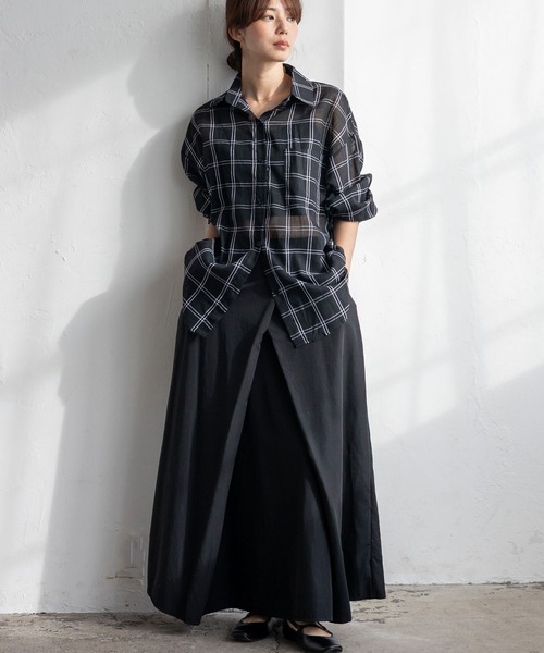 VitaFelice(ヴィータフェリーチェ)の「チェック柄シアールーズシャツ オーバーサイズ(シャツ/ブラウス・レディース・ホワイト/ブラック・FREE)」の6枚目の写真