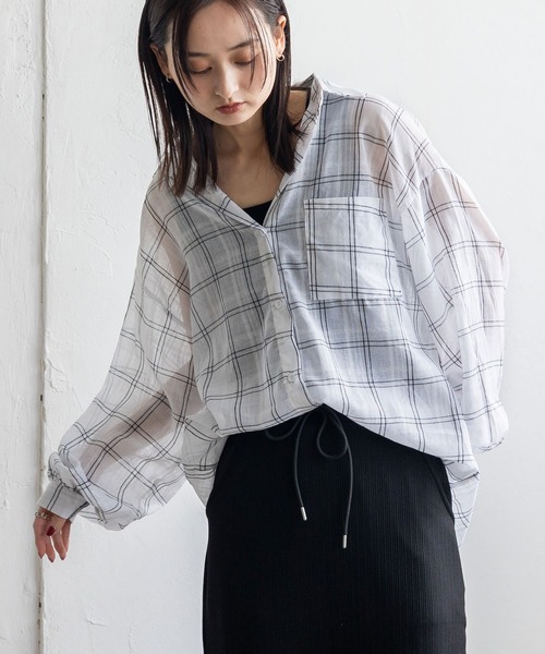VitaFelice(ヴィータフェリーチェ)の「チェック柄シアールーズシャツ オーバーサイズ(シャツ/ブラウス・レディース・ホワイト/ブラック・FREE)」の20枚目の写真