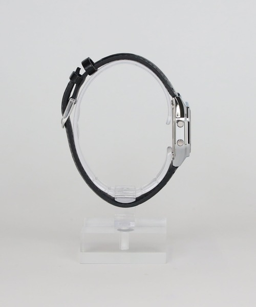 CASIO(カシオ)の「CASIO CLASSIC / LA680WEL-1JF(デジタル腕時計・レディース・ブラック×シルバー・FREE)」の6枚目の写真
