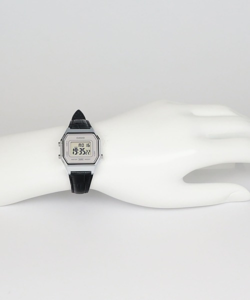 CASIO(カシオ)の「CASIO CLASSIC / LA680WEL-1JF(デジタル腕時計・レディース・ブラック×シルバー・FREE)」の10枚目の写真