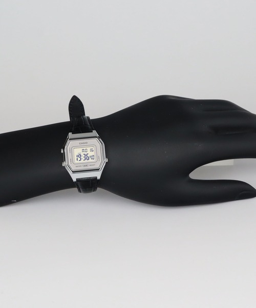 CASIO(カシオ)の「CASIO CLASSIC / LA680WEL-1JF(デジタル腕時計・レディース・ブラック×シルバー・FREE)」の11枚目の写真