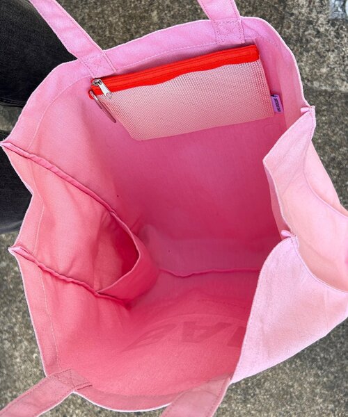 BIRTHDAY BAR（バースデイバー）の「キャンバスロゴスクエアトートバッグ（トートバッグ・レディース・オレンジ/ピンク/ブルー/ブラック・0）」の18枚目の写真