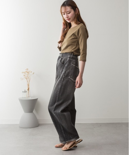aity(アイティ)の「M-4L Vネック7分袖カットソー(Tシャツ/カットソー・レディース・カーキ/ブラック/オフホワイト/杢グレー/チャコールグレー・4L/3L/LL/L/M)」の14枚目の写真