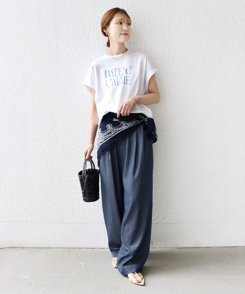 SHIPS(シップス)の「メルティ コットン プリント ロゴ ショート スリーブ Tシャツ(Tシャツ/カットソー・レディース・ダークグレー/ホワイト/ホワイト系/ストーン/ブラウン/チャコールグレー/ブラウン系/ライトホワイト・ONE SIZE)」の16枚目の写真